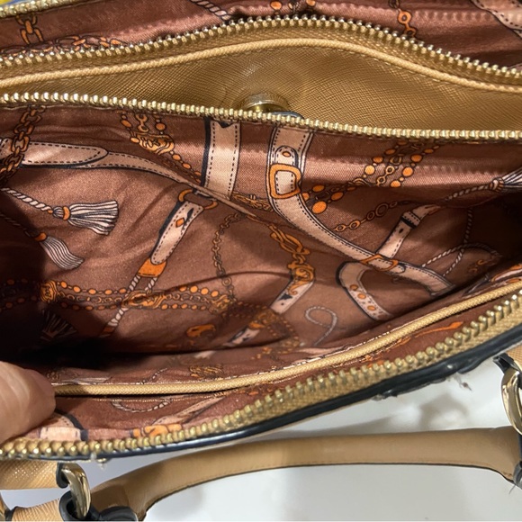 Striped Tan and Black Women's Handbag - Picture 5 of 6